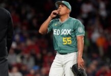 Mitchell impulsa 3 y rompe el empate en la décima en el triunfo de Brewers sobre Marlins