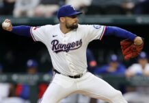 Eovaldi llega a 1,500 K, Higashioka da HR y Rangers superan a Kirby, Marineros