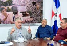 Miguel Vargas llama al Gobierno a enfrentar con responsabilidad el impacto de la crisis en la población