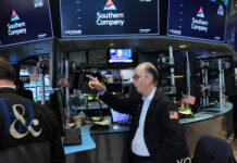 Wall Street cierra a la baja lastrada por conflicto en Medio Oriente