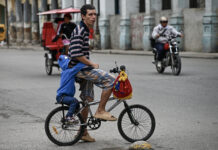 China reafirma su “firme” apoyo a Cuba tras las últimas sanciones “unilaterales” de EE.UU.