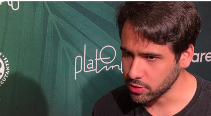Guionista de Apocalipsis en el trópico agradece Premio Platino y valora documental como narración histórica válida