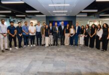 Presidente Abinader participa en encuentro con estudiantes dominicanos de la Universidad Internacional de Florida