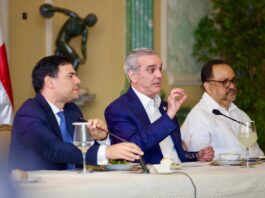 Gobierno anuncia licitación para rescatar el Teatro Agua y Luz, presidente Abinader busca convertir el emblemático espacio en un escenario cultural y turístico de Santo Domingo
