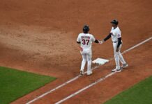 Cantillo brilla en 6 entradas y Guardians superan a Angels para extender su dominio