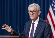 Powell deja presidencia de la Fed tras ocho años marcados por la covid y el acoso de Trump