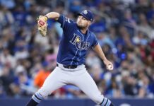 Walls impulsa la carrera de la ventaja en la 10ma y Rays vencen a Blue Jays