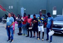 Detienen conductor que transportaba haitianos indocumentados en autobús de pasajeros en San Juan de la Maguana