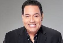 Tito Nieves prefiere la salsa de la calle, pero su lado romántico es el que “enamora”