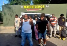 Ejército pone a disposición del Ministerio Público a dos dominicanos detenidos con 11 haitianos indocumentados en Valverde