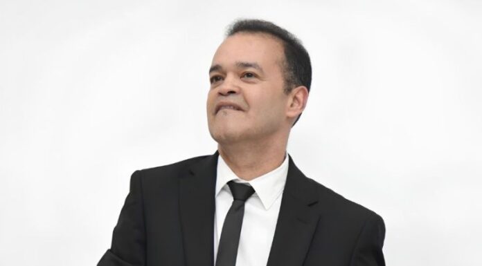 Artistas dominicanos expresan pesar por la muerte de Alex Bueno