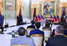 Repsol firma un acuerdo con Venezuela para explorar una nueva zona petrolífera en el país