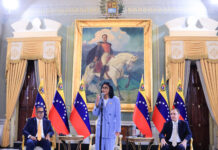 EEUU dice que trabaja intensamente para apoyar a empresas en sector petrolero de Venezuela