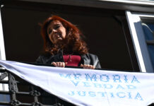 Cristina Fernández cumple un año presa y se aferra a liderazgo de un peronismo en el limbo