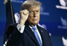 Trump acusa a Irán de violación “insensata” de la tregua por ataque a buque en Ormuz