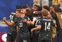 Stephen Eustaquio clasifica a Canadá en el minuto 93