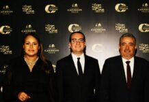 Caribbean Cinemas entrega donativo como resultado de su gala benéfica La Gran Noche