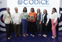 República Dominicana alcanza un nuevo hito en educación digital con sus primeros centros certificados en Nivel Plata