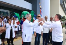SNS recibe antorcha de Juegos Centroamericanos y del Caribe Santo Domingo 2026 y garantiza asistencia médica gratuita para atletas y visitantes