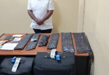 DNCD capturan haitianos en Aeropuerto del Cibao con seis paquetes de cocaína