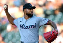 Alcántara completa un junio invicto y Marlins vencen a Rockies en Coors