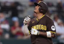 Machado dispara jonrón decisivo en extrainnings e impulsa cinco carreras