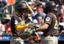 Los Padres conectan cinco jonrones y apabullan a Orioles 9-3