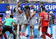 Suiza golea a Bosnia y pone pie y medio en segunda ronda del Mundial