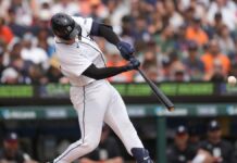 Melton domina 6 entradas y los Tigres despiertan tarde para vencer 4-1 a los Medias Blancas