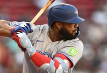 El poder de Vladdy reaparece con su primer cuadrangular desde el 17 de mayo