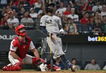 Jonrón de Chisholm al abrir la 8va da a Yankees triunfo sobre Guardianes