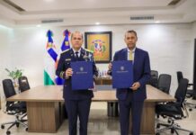 Policía Nacional e INDOTEL firman acuerdo para modernizar el registro y control de detenidos en destacamentos