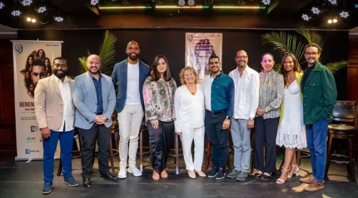 Bienvenido el extraño” llega a la Sala Manuel Rueda, teatro que sigue la conversación sobre el estigma de la salud mental