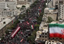 Irán despide a Alí Jamenei entre llamados a la venganza y una nueva escalada con EE.UU.