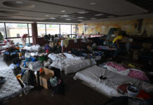 Militarización y filas por comida, así está Venezuela nueve días después del terremoto