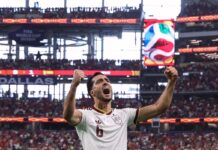 Merino clasifica a España para cuartos en el minuto 91