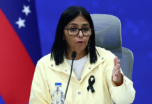Delcy Rodríguez nombra encargado de negocios en EE.UU. al exministro de Comercio Exterior