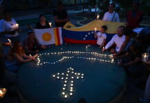 Suben a 3.811 los muertos por los terremotos en Venezuela