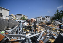 Asciende a 4,829 la cifra de muertos por los terremotos de hace tres semanas en Venezuela