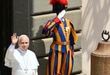El papa pide no olvidar a quienes “sufren y mueren” por las guerras