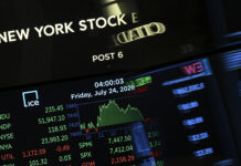 Wall Street cierra mixto pero con pérdidas semanales por guerra, petróleo y gasto en IA