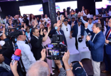 “Muchos políticos solo toman en cuenta a la diáspora como maquinaria electoral para generar votos”, critica Abel Martínez