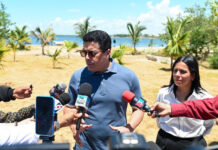 Ministro David Collado supervisa intervención en playa El Faro de San Pedro de Macorís