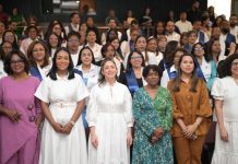 Escuela de Igualdad Magaly Pineda gradúa a 200 personas