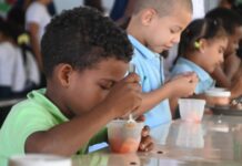 INABIE resalta aporte a la nutrición escolar con el servicio de más de 230 millones de raciones de frutas durante el pasado año escolar