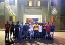 Soldados del ERD detienen dos vehículos con 32 haitianos indocumentados en Valverde y Dajabón