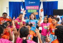 Carolina Mejía comparte una mañana de alegría y aprendizaje con cientos de niños en el Campamento de Verano del Distrito Nacional