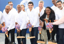 Director del Inapa inicia obras en Boca Chica
