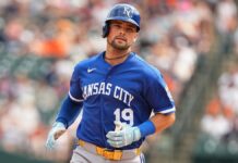 Tablazo de Massey selló la remontada de Reales, que dividieron la serie en Detroit
