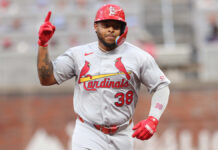 Church y Velázquez conectan jonrones y Cardinals vencen a unos Braves en caída libre